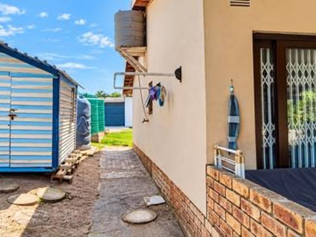 House for sale in Port Edward, Hibiscus Coast Local Municipality
