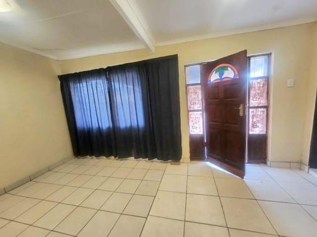 House for rent in Waterkloof, Gauteng