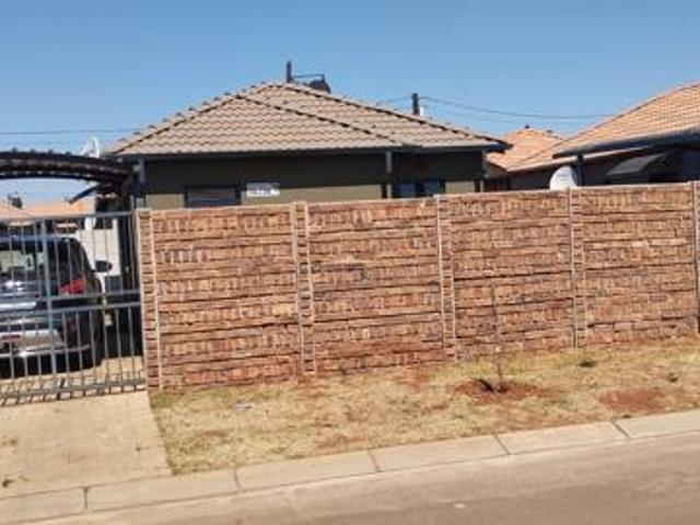 House for rent in Protea Glen, Soweto