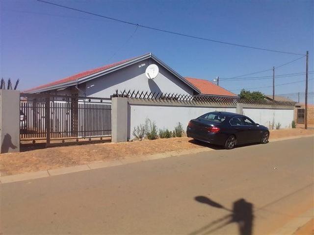 House for rent in Protea Glen, Soweto