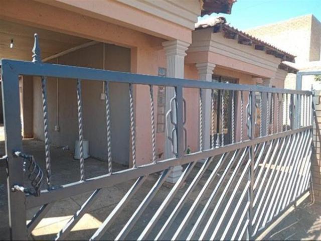 House for rent in Protea Glen, Soweto