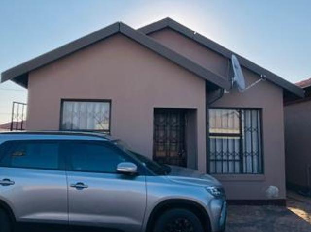 House for rent in Protea Glen, Soweto