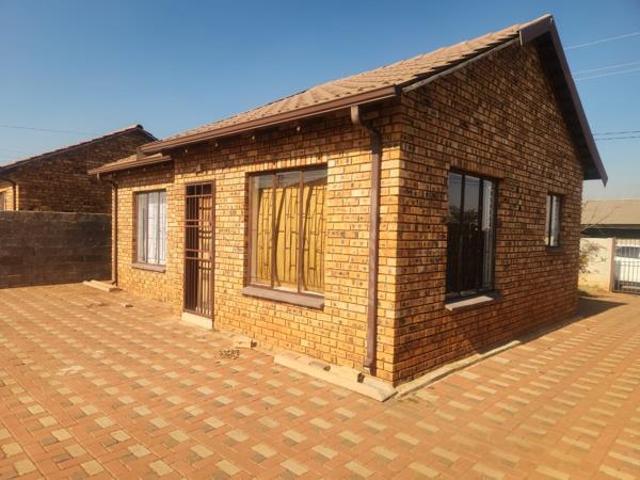 House for rent in Protea Glen, Soweto