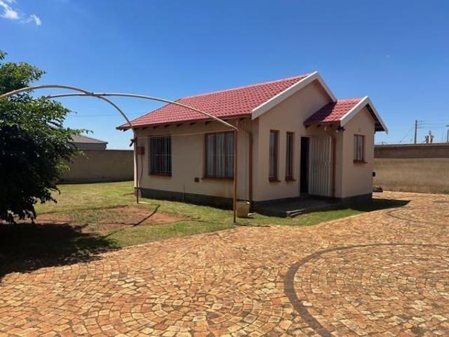 House for rent in Protea Glen, Soweto