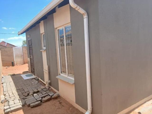 House for rent in Protea Glen, Soweto
