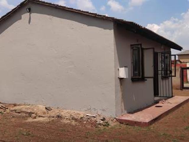 House for rent in Protea Glen, Soweto