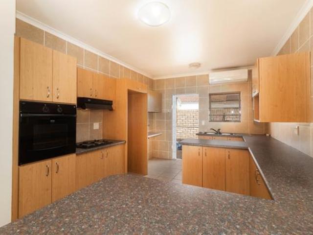 House for sale in Cape Town, Western Cape