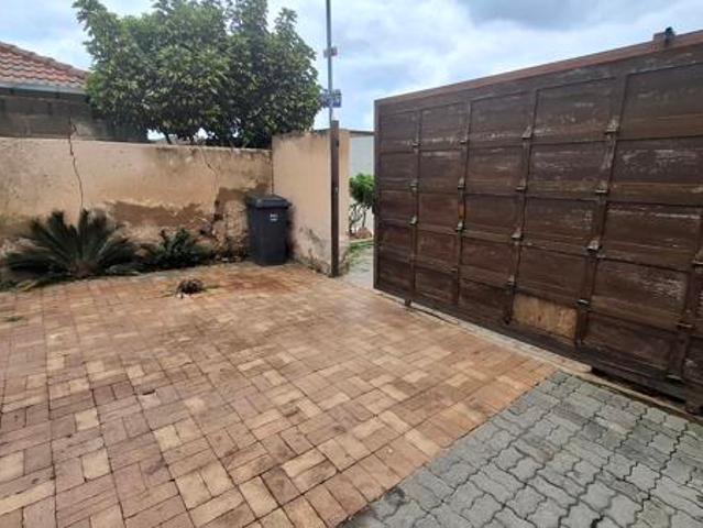 House for sale in Vosloorus, Gauteng