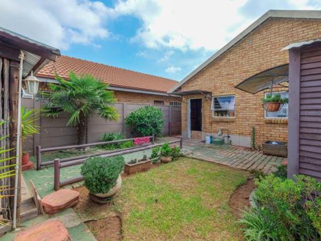 House for sale in West Rand Garden estates, Westonaria Local Municipality