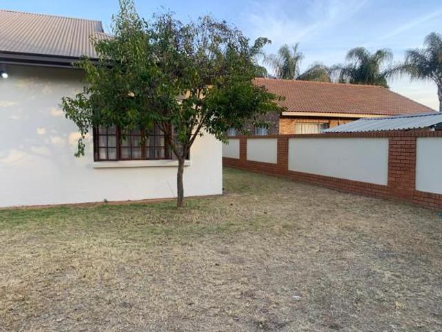 House for sale in Waterkloof, Gauteng