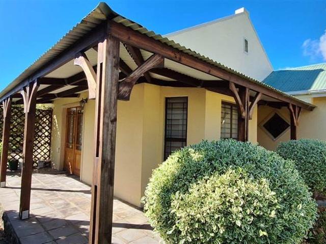 House for sale in Groot Brak Rivier, Western Cape