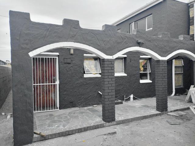 House for sale in Mitchells Plain, City of Cape Town