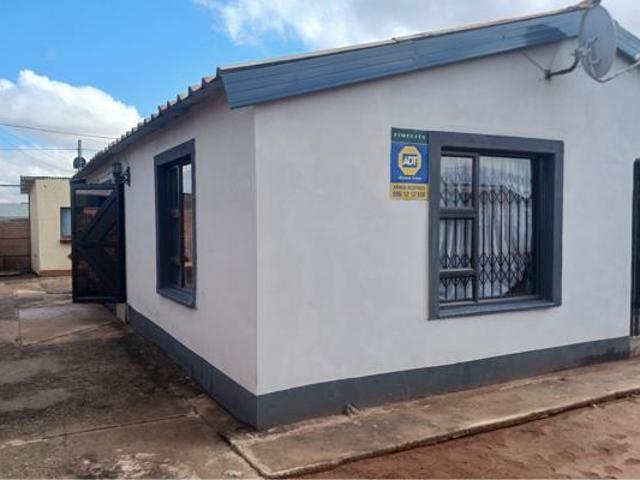 House for sale in Frances Baard, Northern Cape