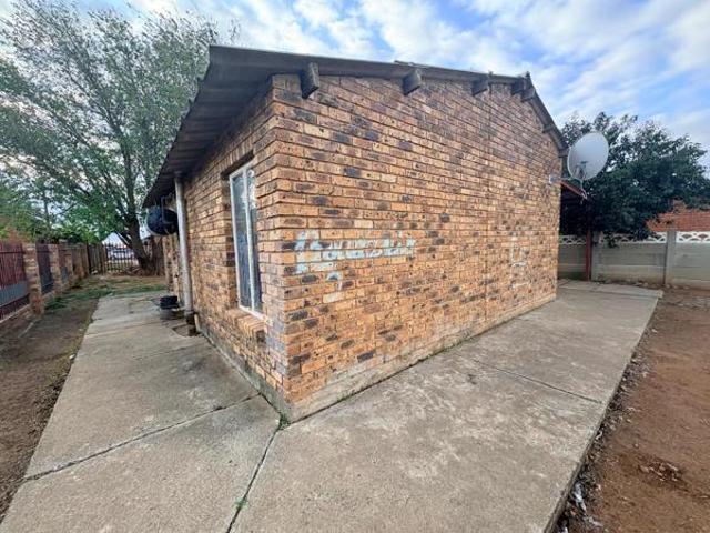 House for sale in Frances Baard, Northern Cape