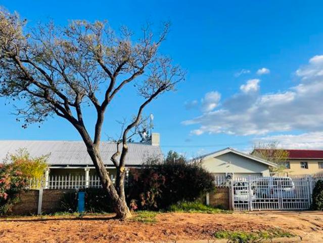 House for sale in Bergsig, Durbanville