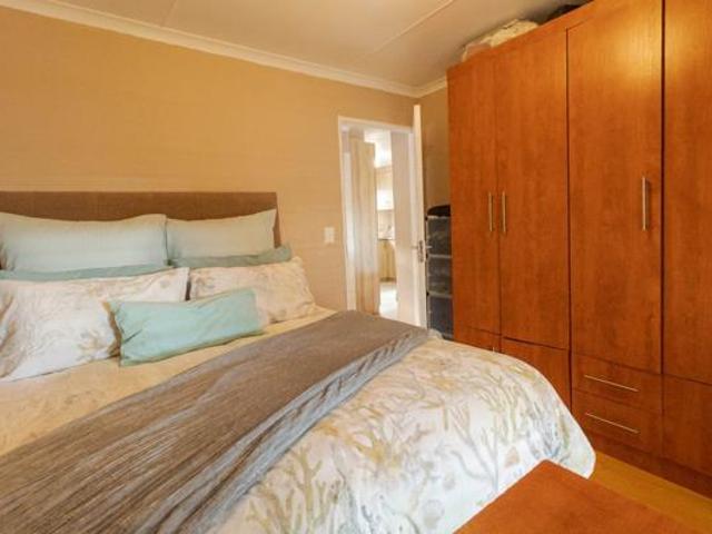 House for sale in Cape Town, Western Cape