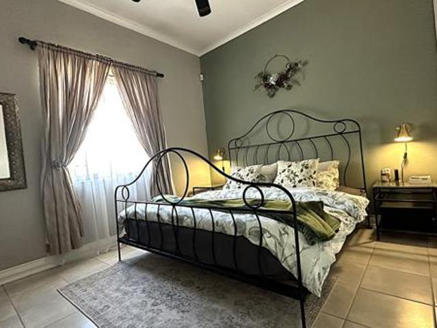 House for sale in Cape Town, Western Cape