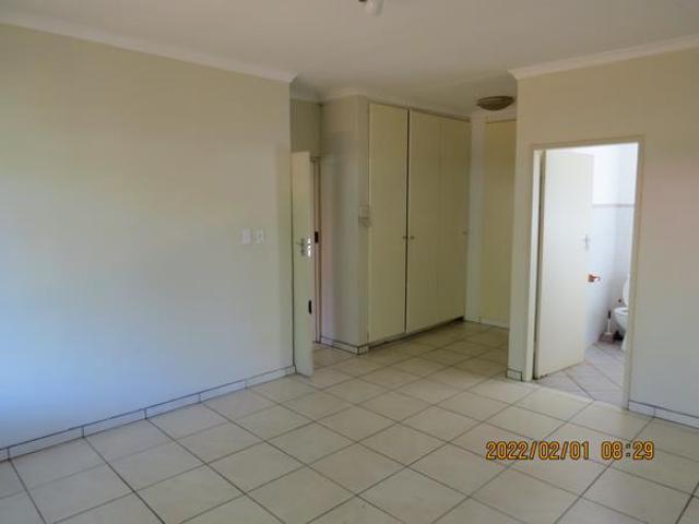 House for rent in North West