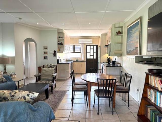 House for sale in Scottburgh, uMdoni Local Municipality