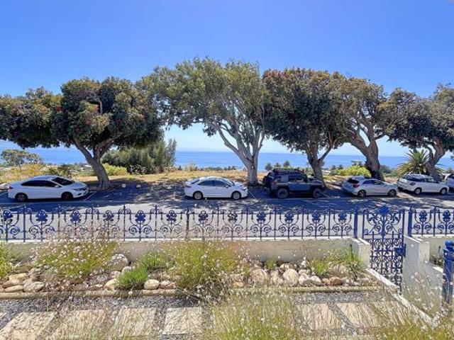 House for sale in Cape Town, Western Cape