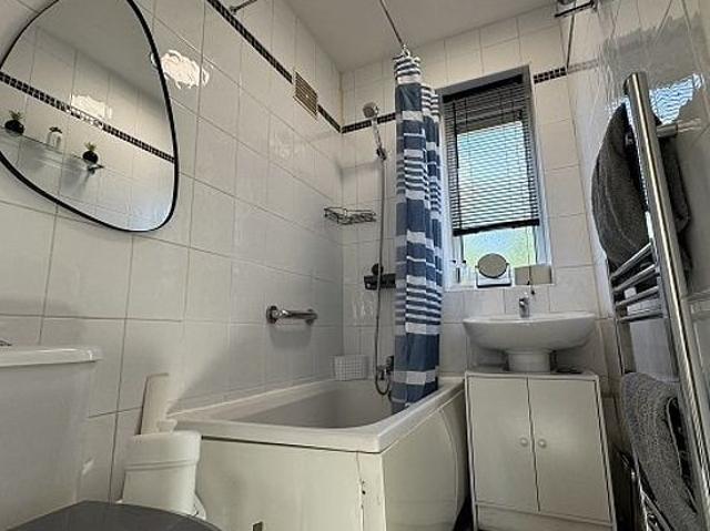 House for rent in Sheffield Lane Top, Firth Park