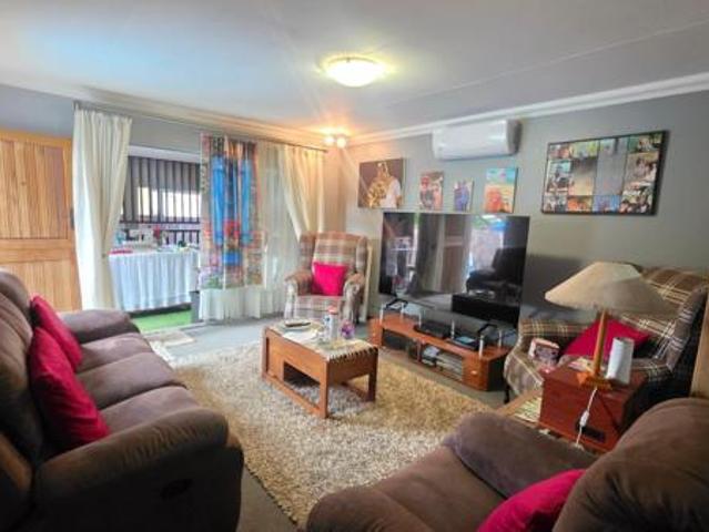 House for rent in Waterkloof, Gauteng
