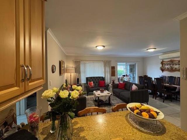 House for sale in Cape Town, Western Cape