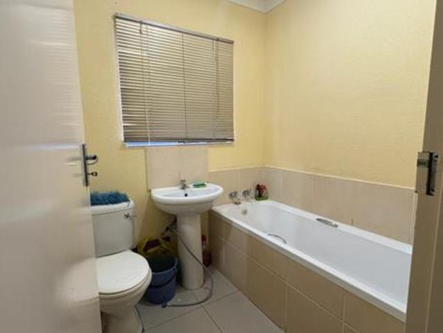 House for rent in Waterkloof, Gauteng