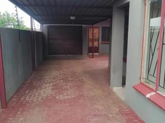 House for rent in Waterkloof, Gauteng