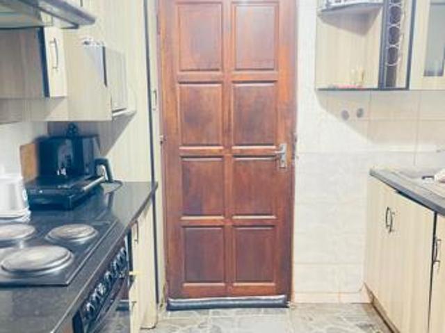 House for rent in Waterkloof, Gauteng