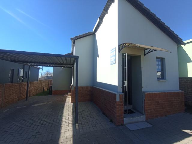 House for rent in Vosloorus, Gauteng