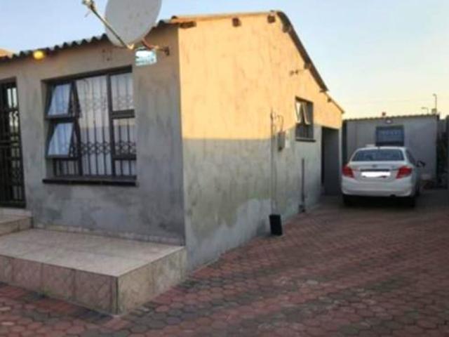 House for rent in Mofolo, Soweto
