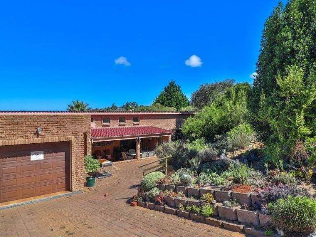 House for sale in Groot Brak Rivier, Western Cape