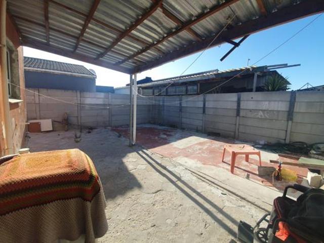 House for sale in Cape Town, Western Cape