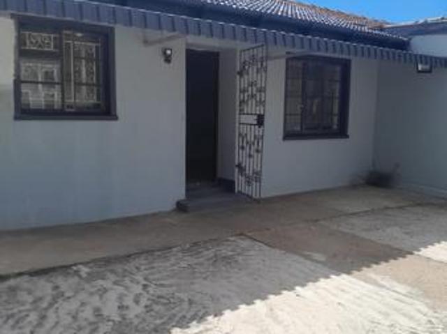 House for rent in Vosloorus, Gauteng