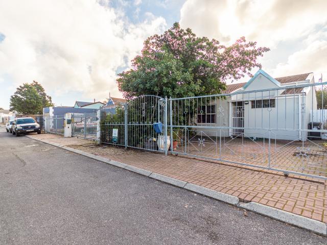 House for sale in Cape Town, Western Cape