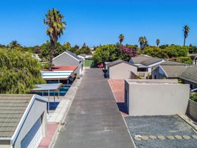 House for sale in Cape Town, Western Cape