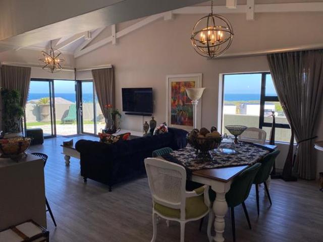 House for sale in Groot Brak Rivier, Western Cape