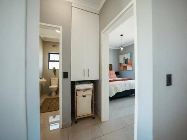 House for sale in Cape Town, Western Cape