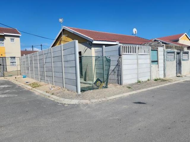 House for sale in Cape Town, Western Cape