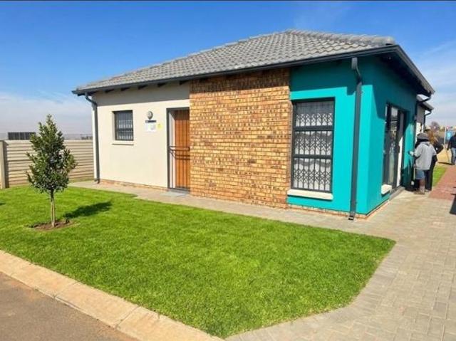 House for sale in West Rand Garden estates, Westonaria Local Municipality
