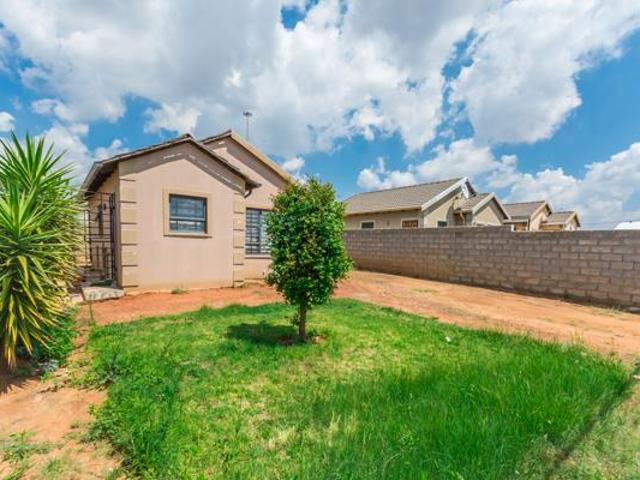 House for sale in West Rand Garden estates, Westonaria Local Municipality
