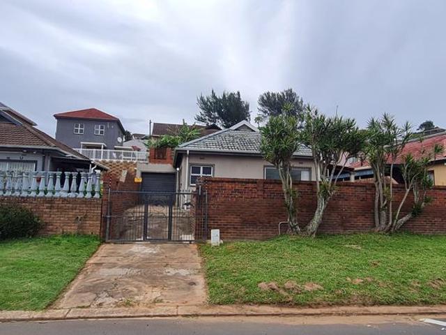 House for sale in Tongaat Beach, Kwazulu-natal