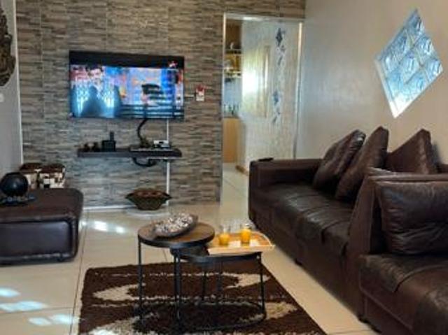 House for sale in Mount Moreland, Kwazulu-natal
