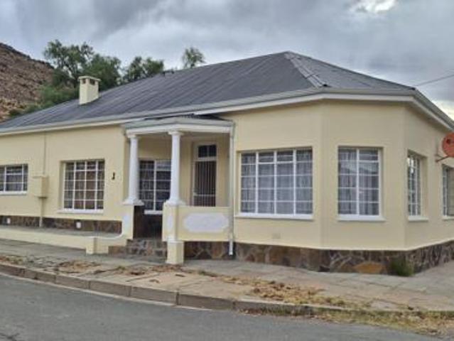 House for sale in Victoria West, Ubuntu Local Municipality