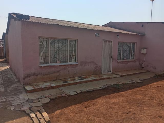 House for sale in Vosloorus, Gauteng