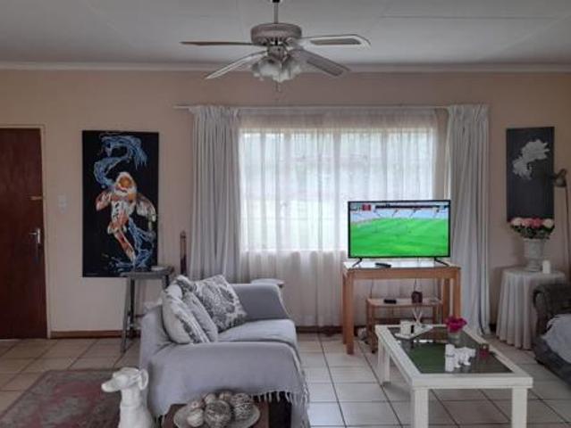 House for sale in Vredefort, Ngwathe Local Municipality