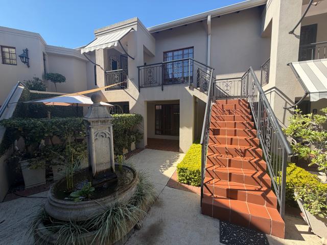 House for rent in Waterkloof, Gauteng