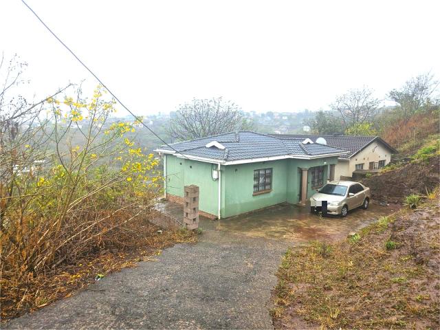 House for sale in Chatsworth, Kwazulu-natal