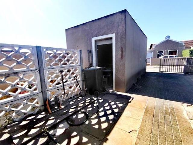House for sale in Cape Town, Western Cape